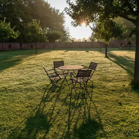 Апартаменты Kultur Gut Hasselburg *