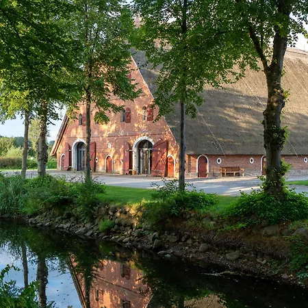 Апартаменты Kultur Gut Hasselburg